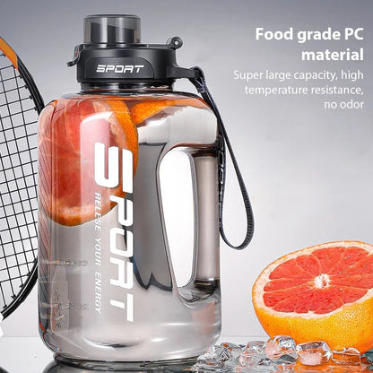 Bouteille d'eau de grande capacité 1,7 l/2,5 l Sport belly - The Sport Shop