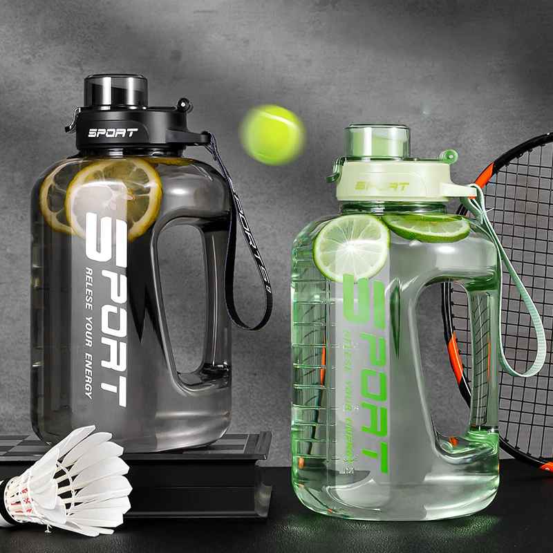 Bouteille d'eau de grande capacité 1,7 l/2,5 l Sport belly - The Sport Shop